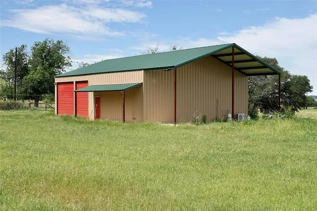 $209,500 | 240 Pr 6333 Indian Gap Tx 76531, Hamilton, TX 76531