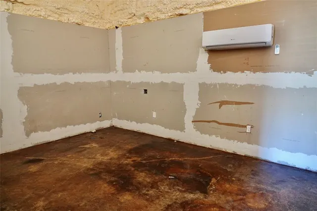 $209,500 | 240 Pr 6333 Indian Gap Tx 76531, Hamilton, TX 76531