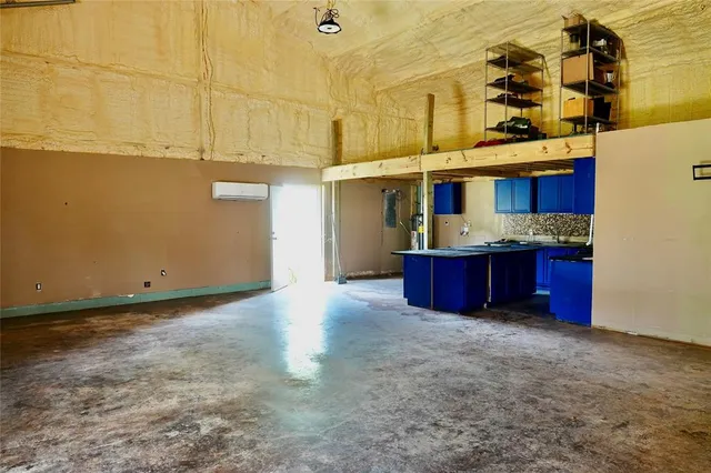 $215,000 | 240 Pr 6333 Indian Gap Tx 76531, Hamilton, TX 76531