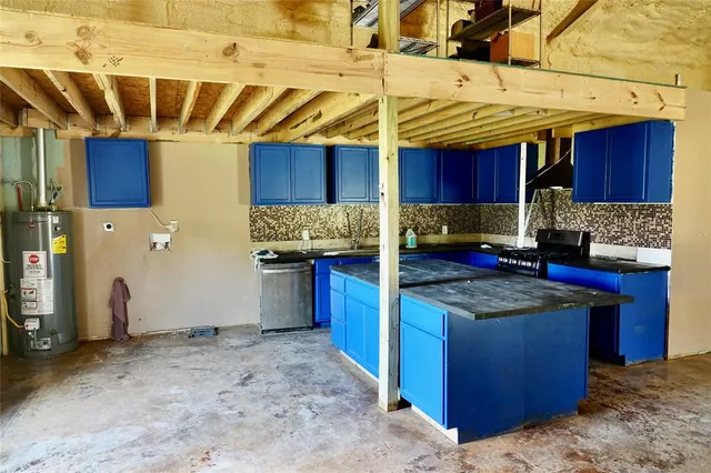 $209,500 | 240 Pr 6333 Indian Gap Tx 76531, Hamilton, TX 76531