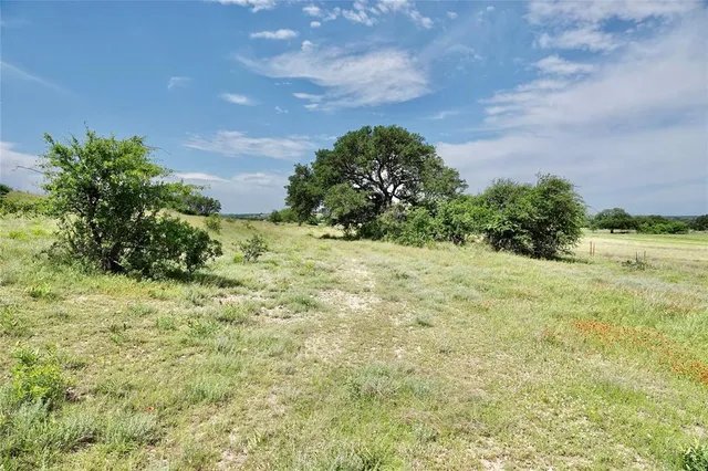 $215,000 | 240 Pr 6333 Indian Gap Tx 76531, Hamilton, TX 76531