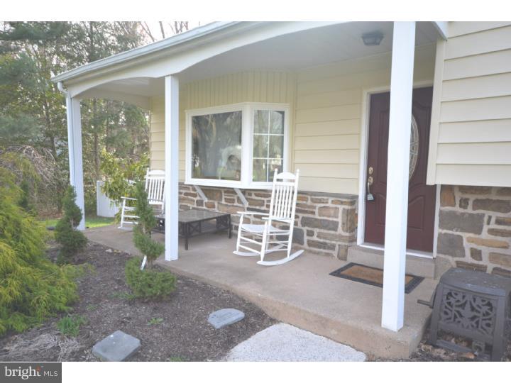 321 Croft Road North Wales, PA 19454 - Photo 2 of 20 Porch