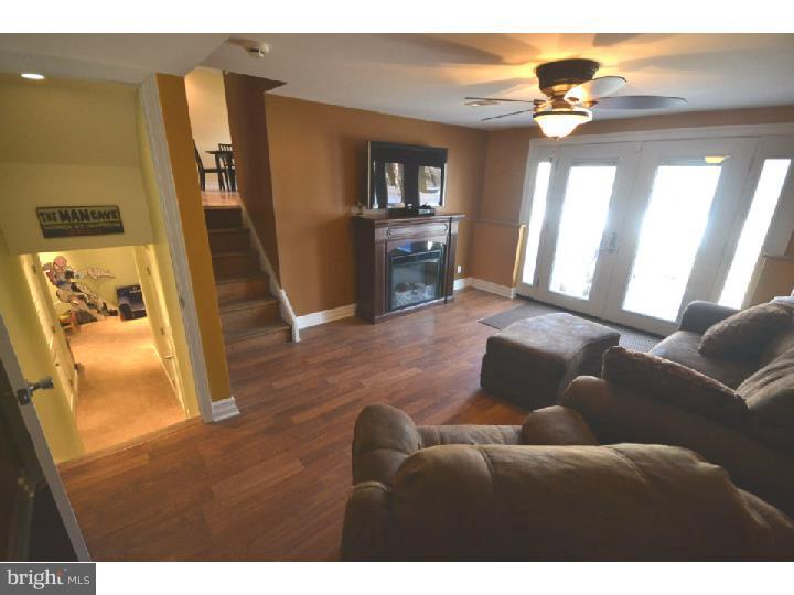 321 Croft Road North Wales, PA 19454 - Photo 9 of 20 Family Room