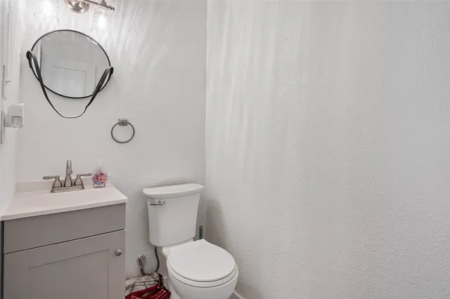 $625,000 | 2001 Iroquois Lane, Austin, TX 78741