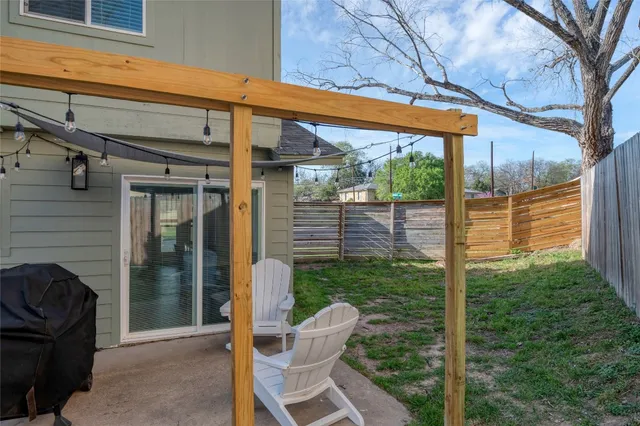 $625,000 | 2001 Iroquois Lane, Austin, TX 78741