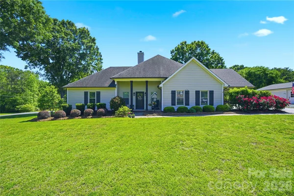 $575,000 | 5701 Cedar Hill Drive, Wesley Chapel, NC 28110