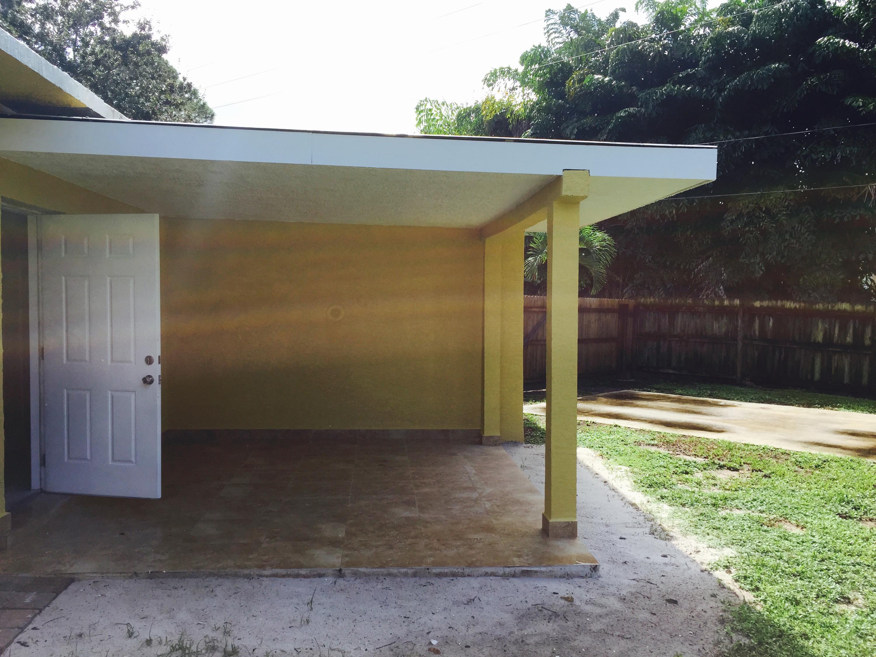 27 Springdale Road Lake Worth, FL 33467 - Photo 8 of 28 FullSizeRender 15