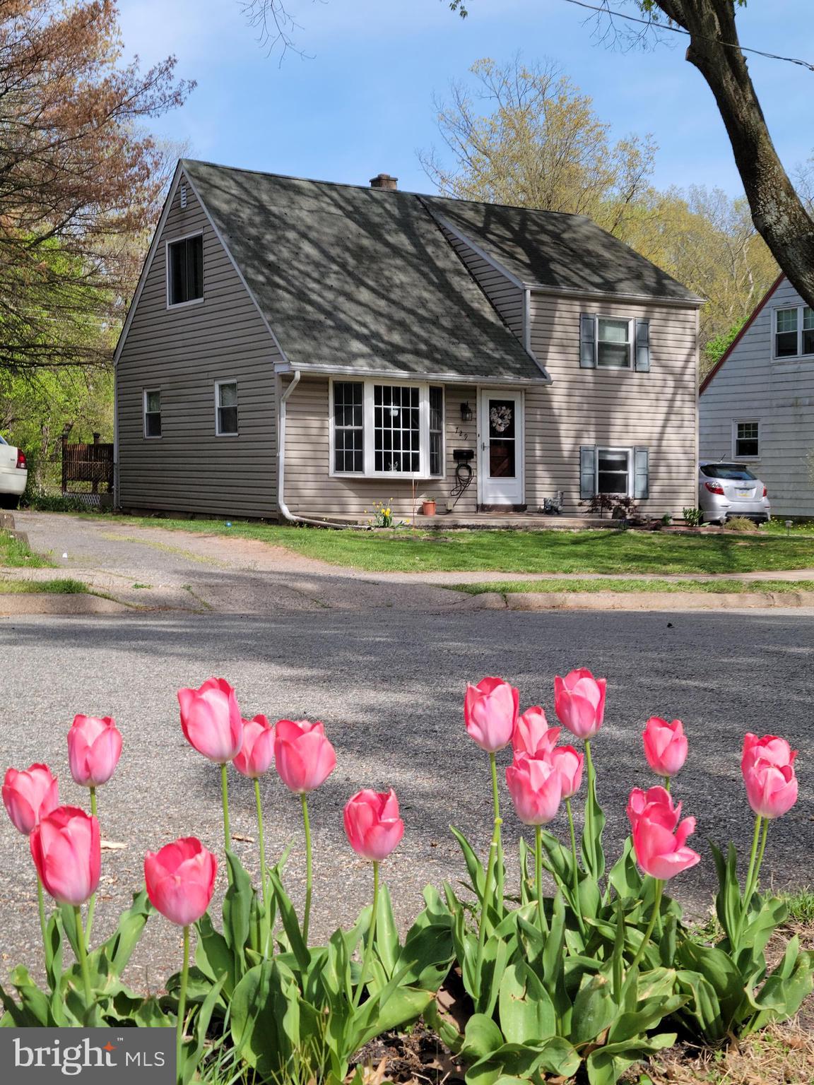 729 Valley Road Phoenixville, PA 19460 - Photo 1 of 21 Gallery Image 1