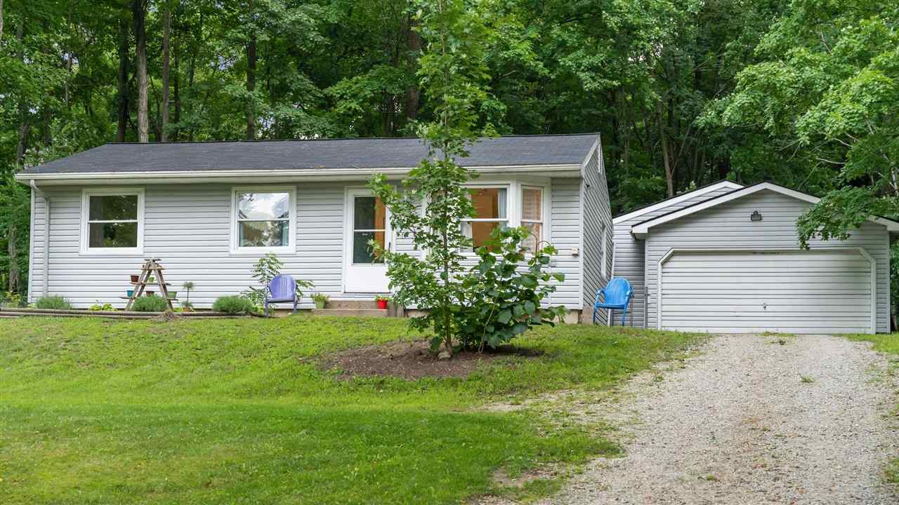 4194 Brammer Road Traverse City, MI 49685 - Photo 1 of 34 1891505.JPG