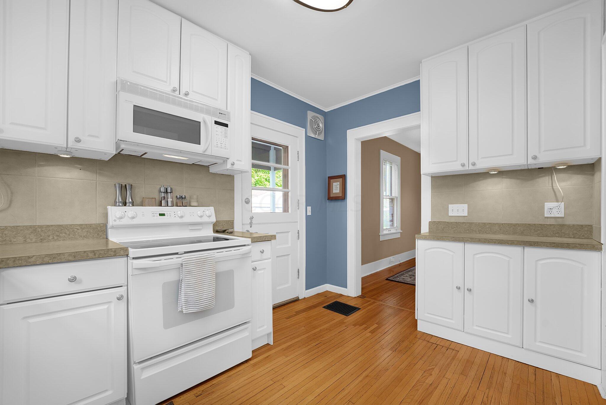 1527 Lincoln Road Columbus, OH 43212 - Photo 11 of 28 11-web-or-mls-1527-lincoln-rd