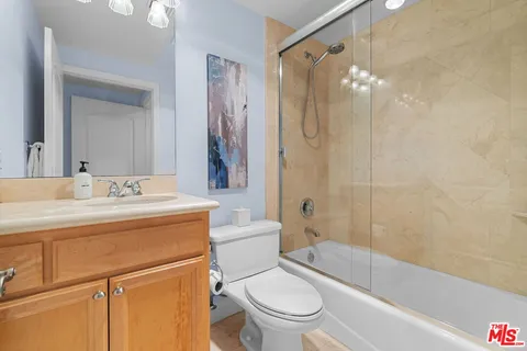 $1,095,000 | 1830 Pelham Avenue, Unit 301, Los Angeles, CA 90025