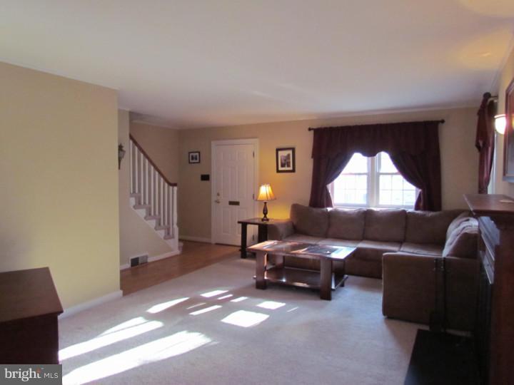 2103 Jenkintown Road Glenside, PA 19038 - Photo 11 of 24 Living Room