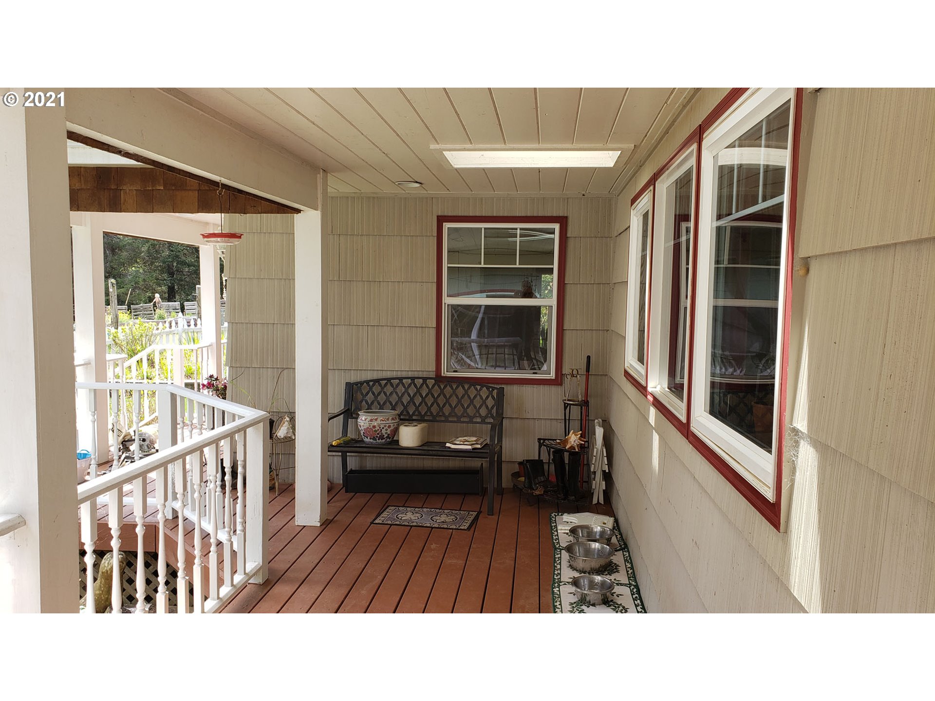 84275 Clear Lake Road Florence, OR 97439 - Photo 2 of 32 Gallery Image 2