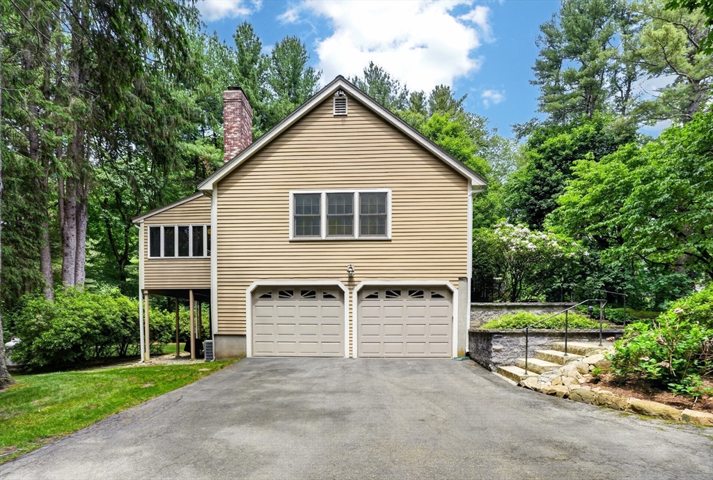 17 Maplewood Road Medfield, MA 02052 - Photo 35 of 41