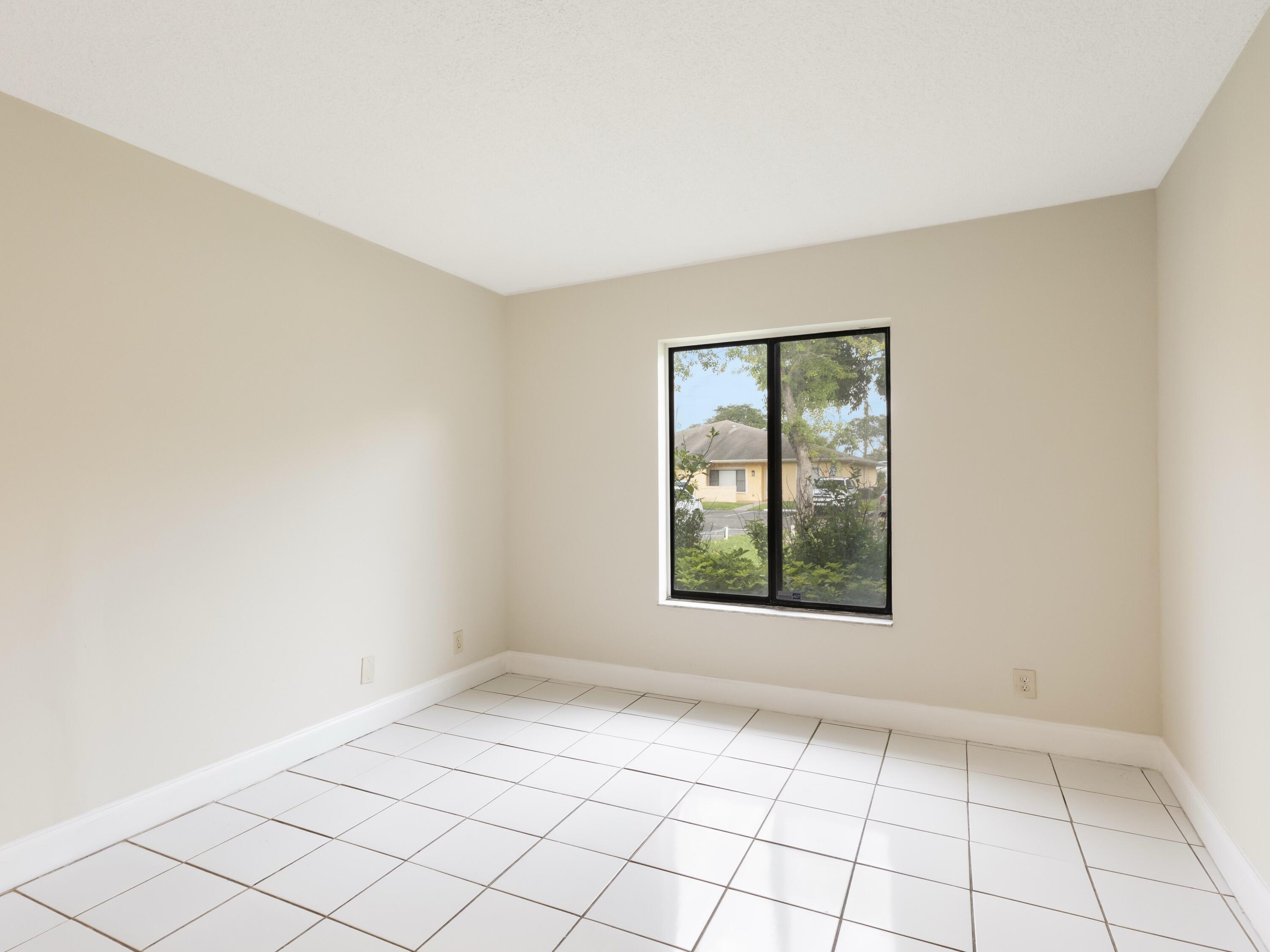 4806 Cherry Road West Palm Beach, FL 33417 - Photo 19 of 28 Guest Bedroom