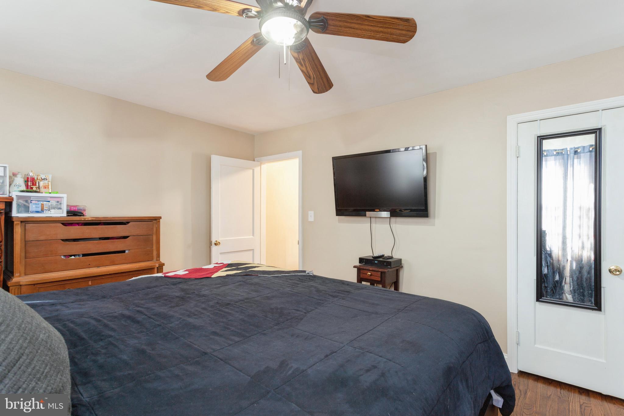 1800 Dunmere Road Baltimore, MD 21222 - Photo 20 of 40 Master bedroom view 3