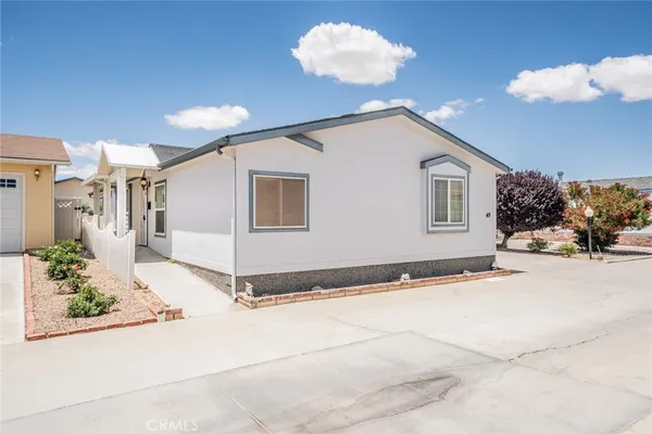 $174,000 | 22241 Nisqually Road, Unit 49, Apple Valley, CA 92308