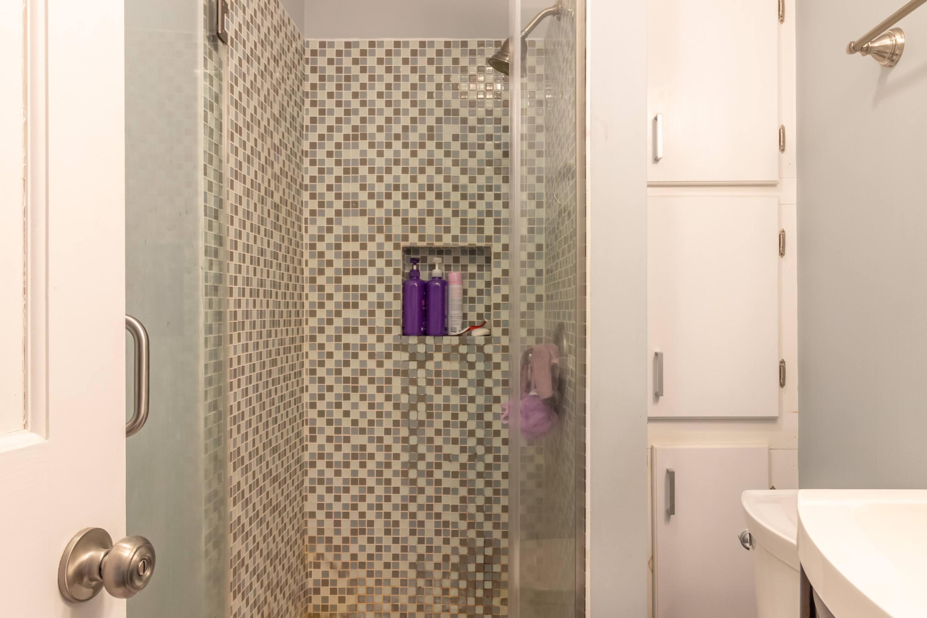 14 Boutelle Road Bangor, ME 04401 - Photo 35 of 42 14 Boutelle Rd Interiors-21