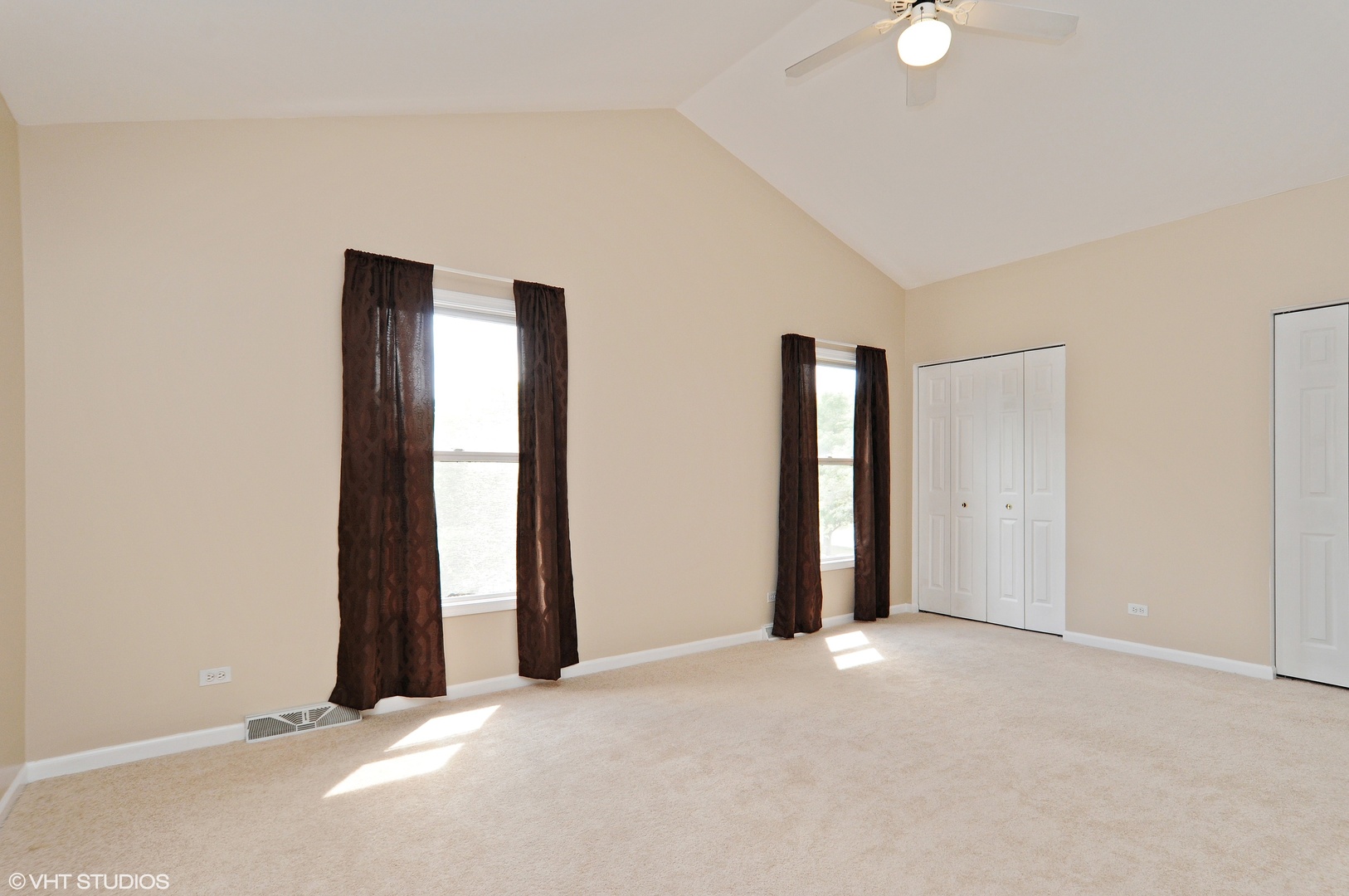 1242 Chanticleer Avenue Bolingbrook, IL 60490 - Photo 7 of 32