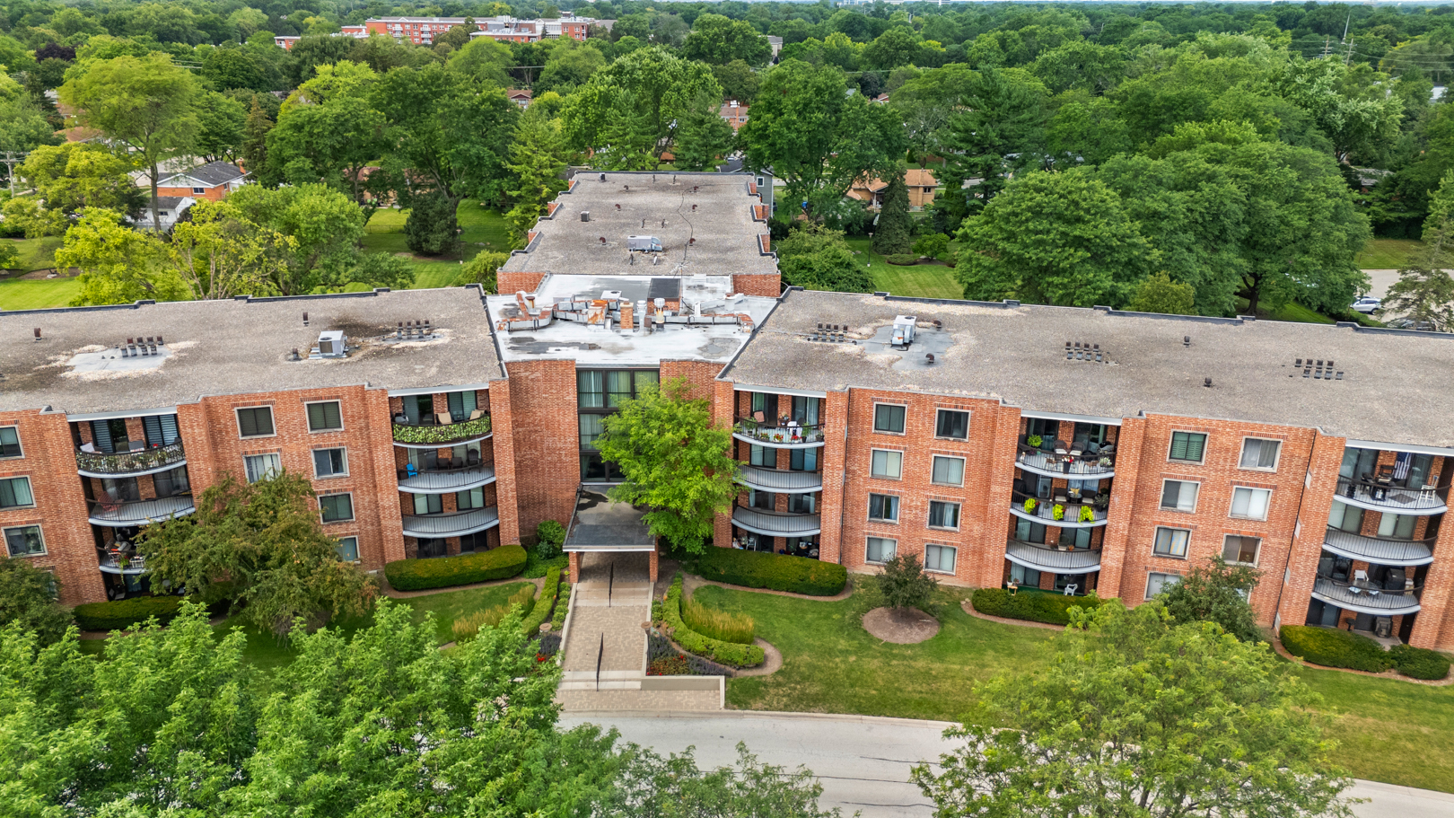 1405 East Central Road, Unit 110B Arlington Heights, IL 60005 - Photo 23 of 24 an aerial view of a house