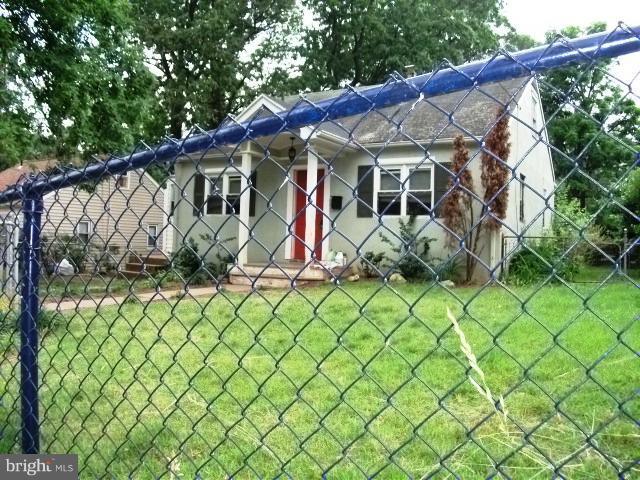 7729 Frederick Road Hyattsville, MD 20784 - Photo 12 of 12 Exterior (General)