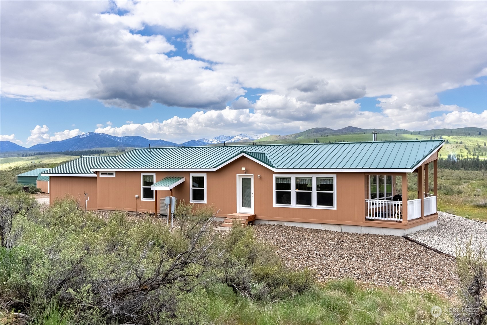 22 Foster Davis Road Winthrop, WA 98862 - Photo 3 of 40 Gallery Image 3