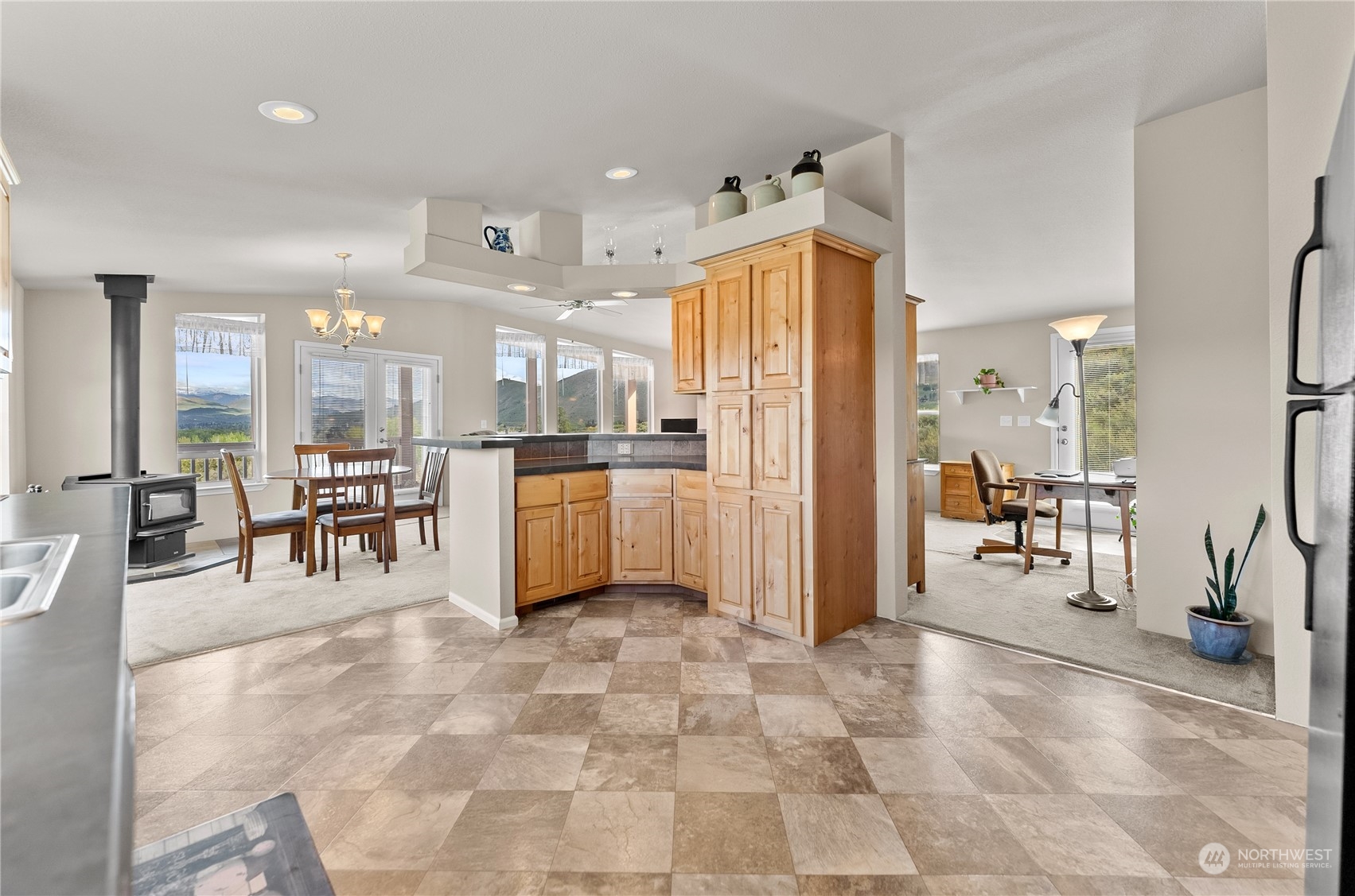 22 Foster Davis Road Winthrop, WA 98862 - Photo 6 of 40 Gallery Image 6