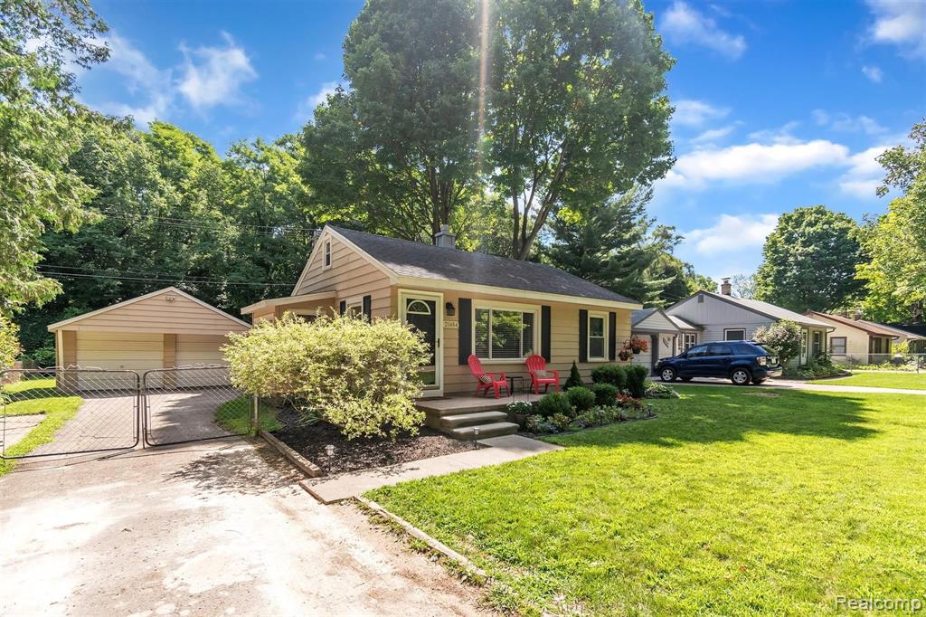 21484 Power Road Farmington Hills, MI 48336 - Photo 2 of 46