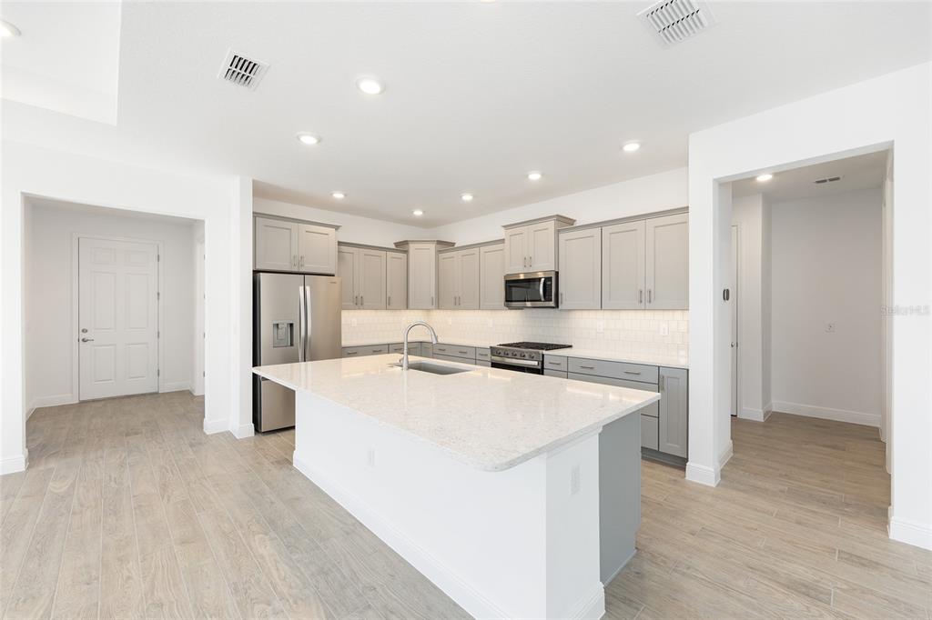 10044 Southwest 106th Circle Ocala, FL 34481 - Photo 23 of 42