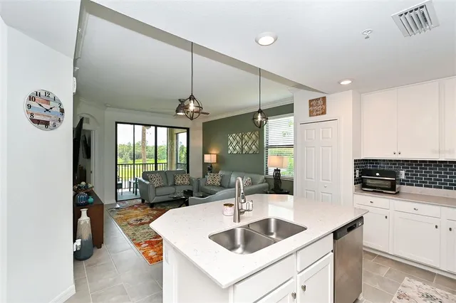 $6,000 | 18028 Gawthrop Drive, Unit 208, Lakewood Ranch, FL 34211