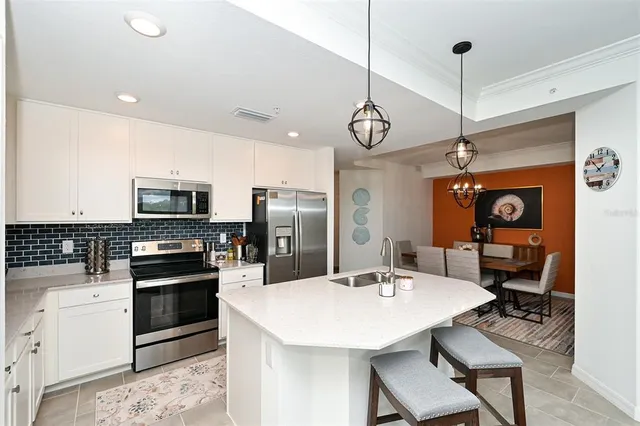 $6,000 | 18028 Gawthrop Drive, Unit 208, Lakewood Ranch, FL 34211