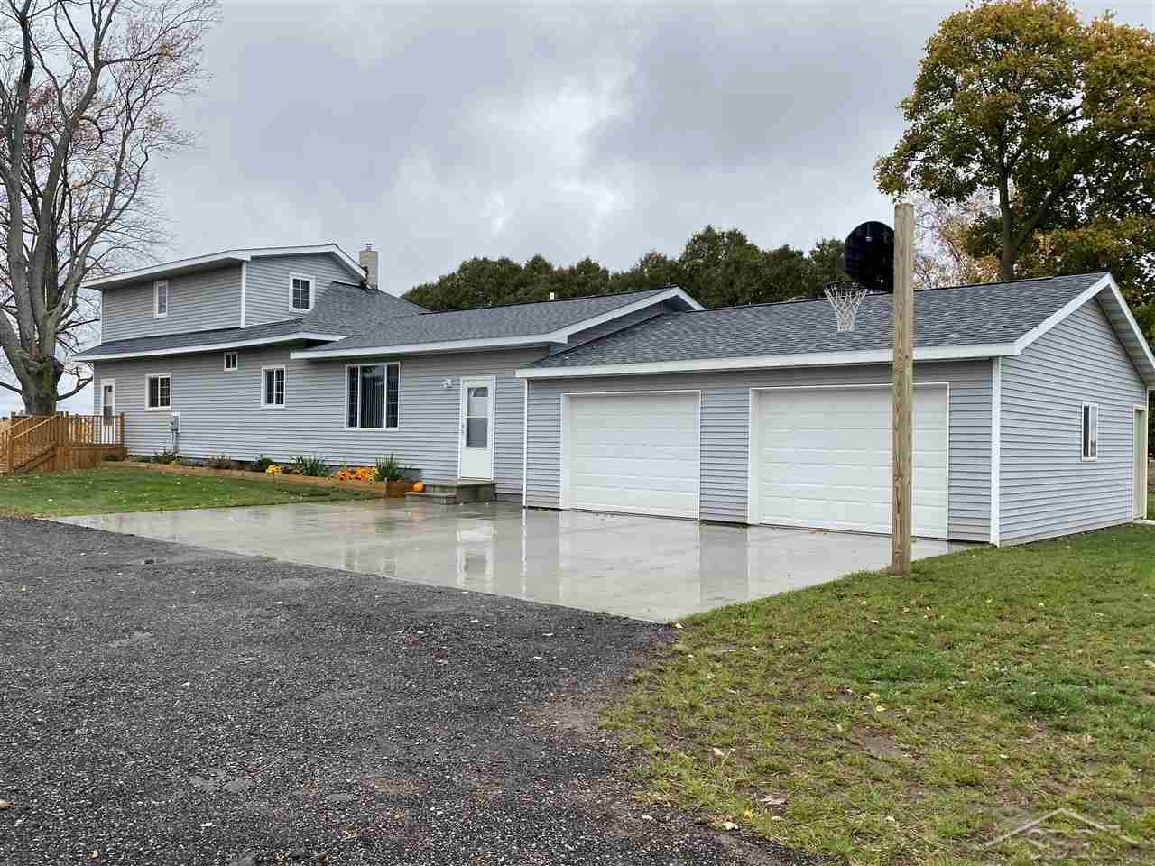 10338 Dean Road St. Louis, MI 48880 - Photo 4 of 29