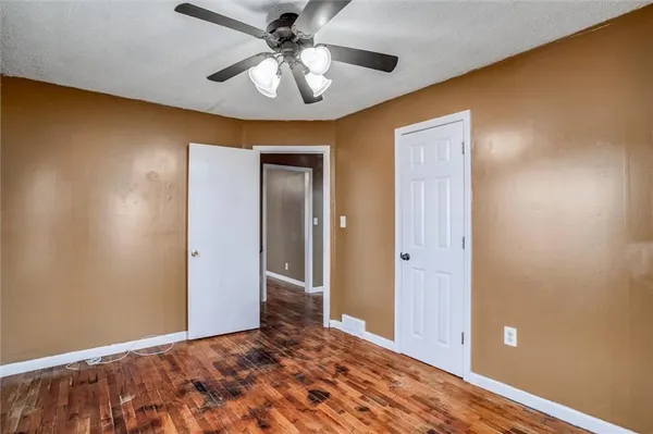 $209,900 | 4928 North Topping Avenue, Kansas City, MO 64119