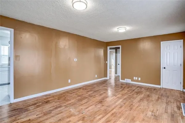 $209,900 | 4928 North Topping Avenue, Kansas City, MO 64119