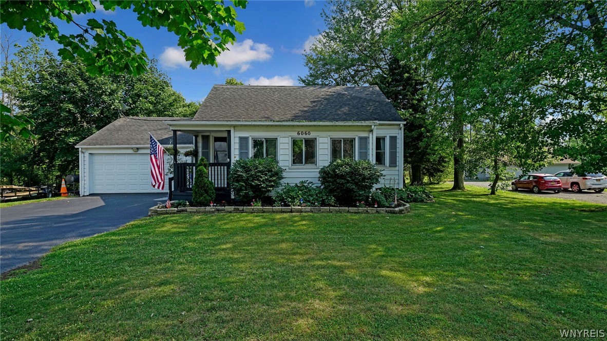 6060 Robinson Road Pendleton, NY 14094 - Photo 1 of 1