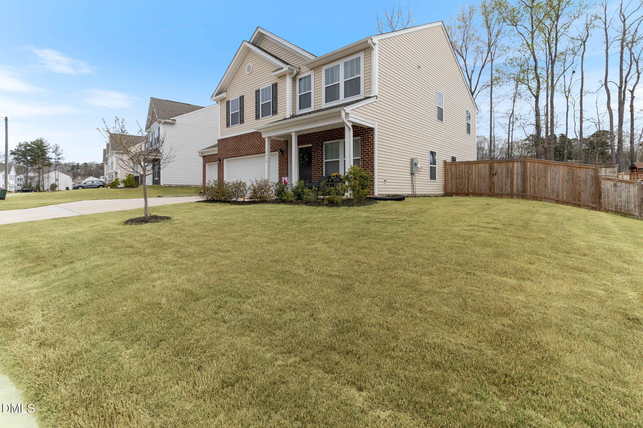 5410 Ripplebrook Drive Durham, NC 27712 - Photo 3 of 45 2-web-or-mls-IMG_2387RE