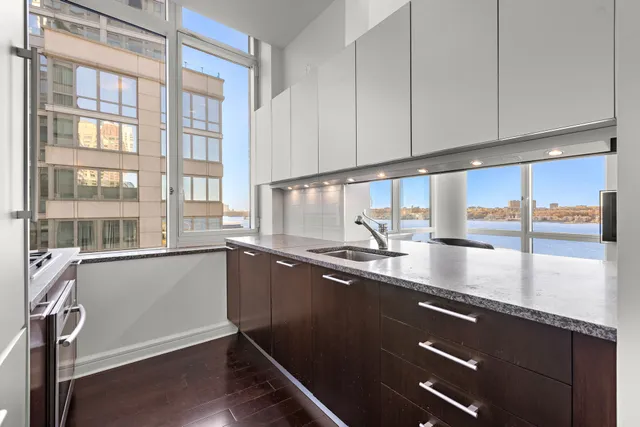 $1,995,000 | 100 Riverside Boulevard, Unit 14N | Upper West Side
