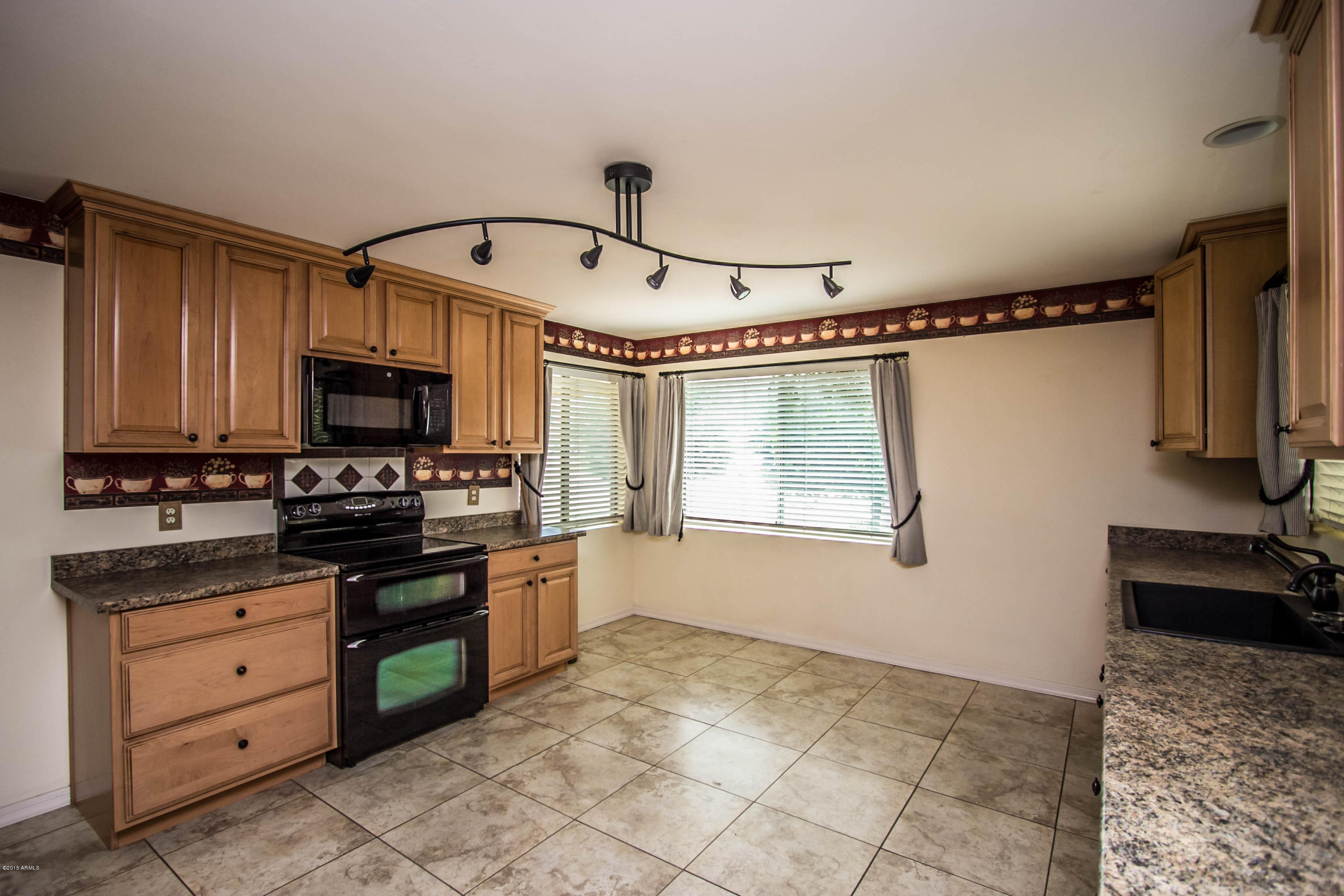 4346 East Coronado Road Phoenix, AZ 85008 - Photo 4 of 24 IMG_1598