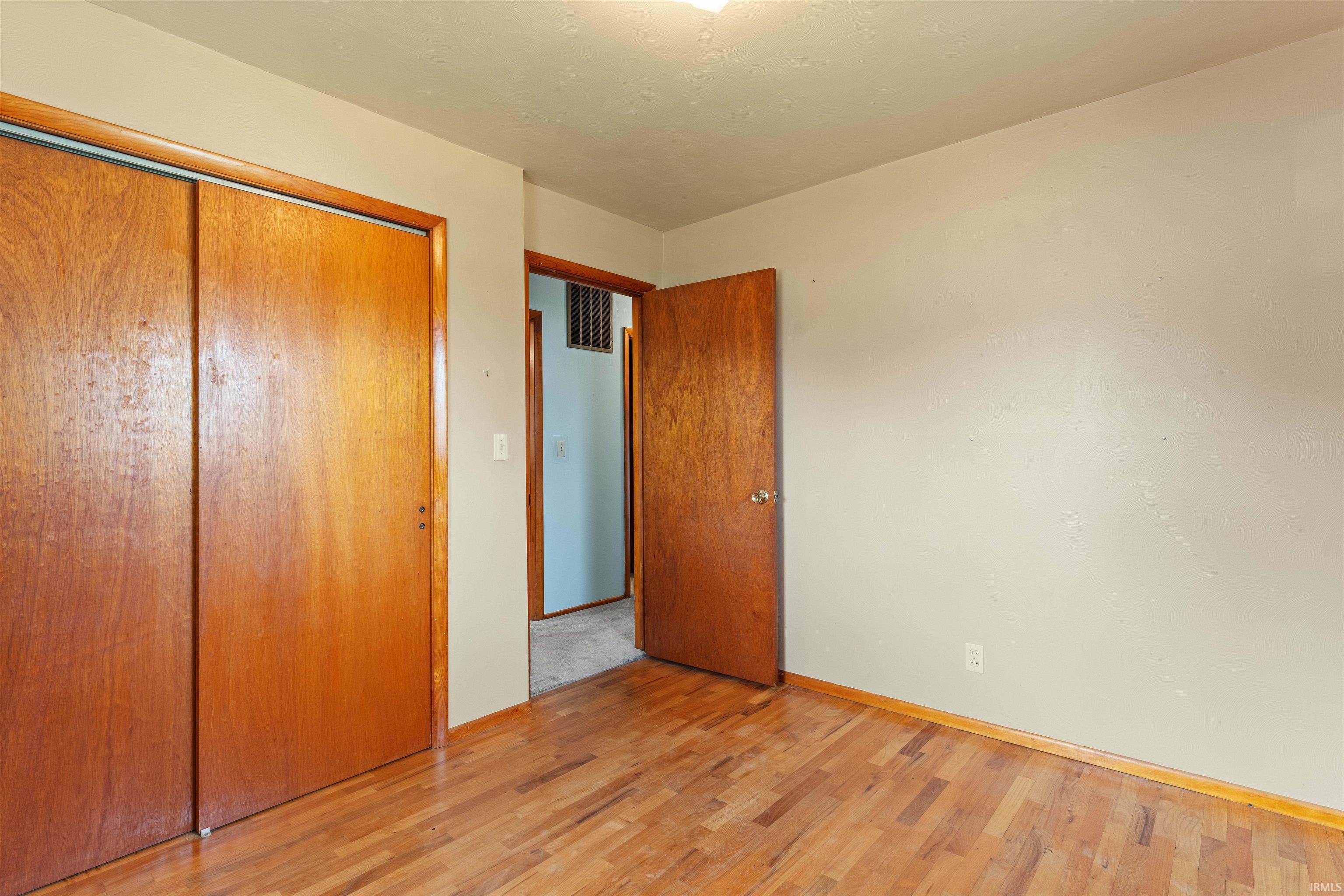 52235 Filbert Road Granger, IN 46530 - Photo 21 of 35 Gallery Image 21