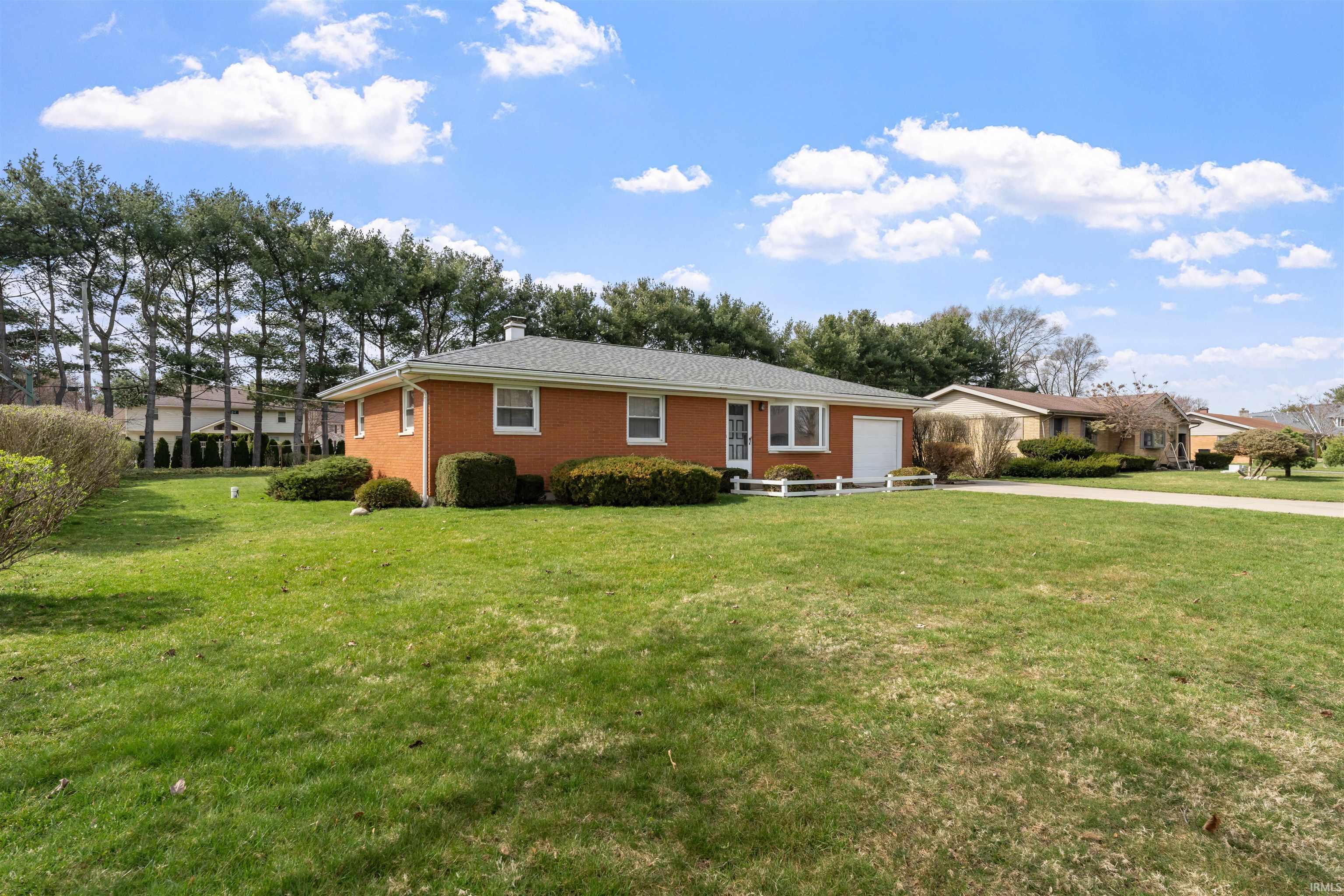 52235 Filbert Road Granger, IN 46530 - Photo 3 of 35 Gallery Image 3