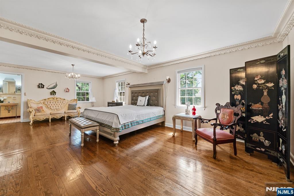 328 West Ridgewood Avenue Ridgewood, NJ 07450 - Photo 16 of 49