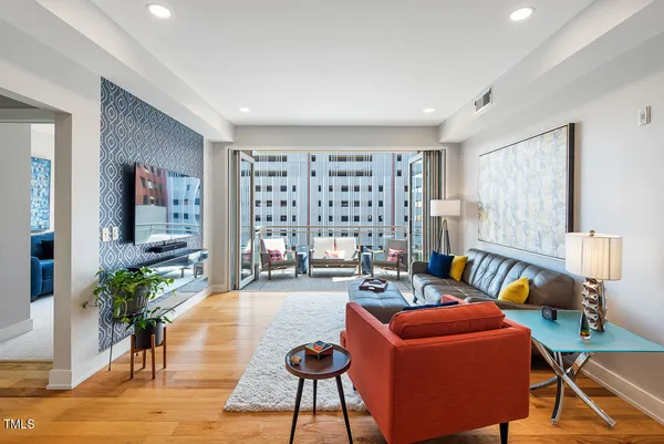 $745,000 | 400 Hunt Street, Unit 406, Durham, NC 27701