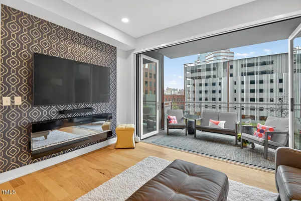 $745,000 | 400 Hunt Street, Unit 406, Durham, NC 27701