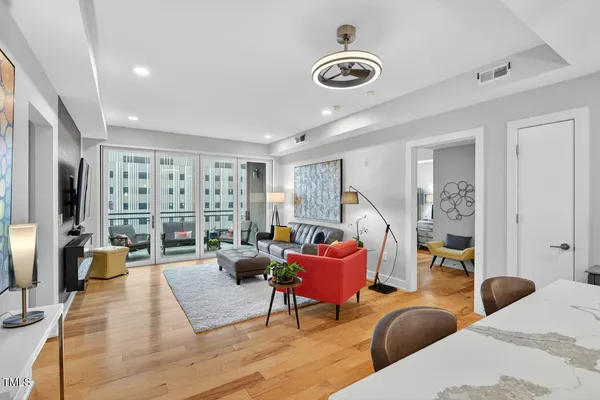 $745,000 | 400 Hunt Street, Unit 406, Durham, NC 27701