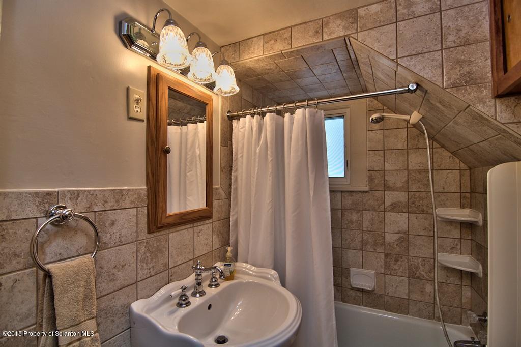 1237 Providence Road Scranton, PA 18508 - Photo 11 of 50 Gallery Image 11