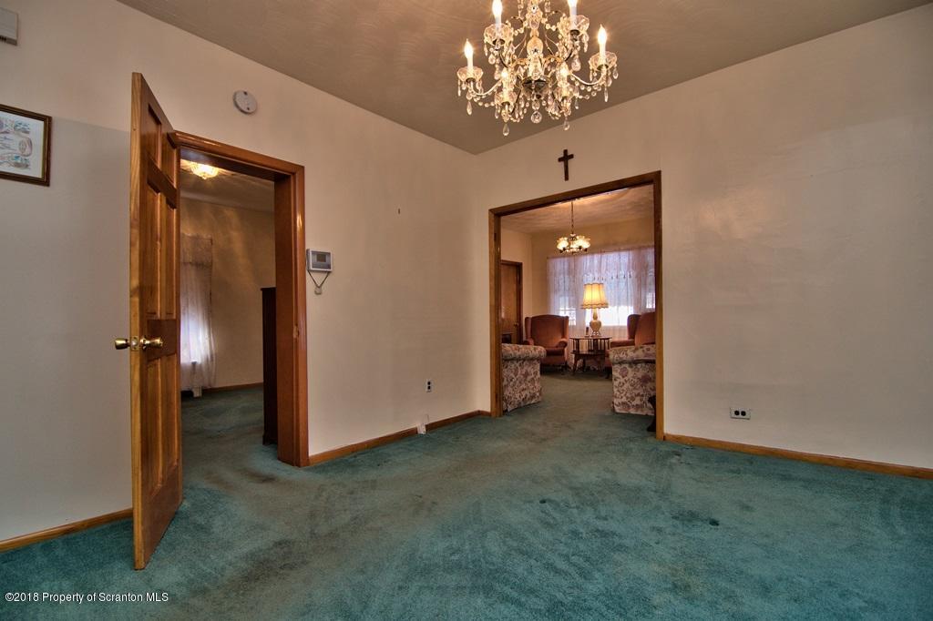 1237 Providence Road Scranton, PA 18508 - Photo 5 of 50 Gallery Image 5