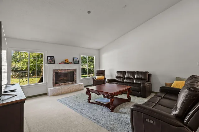 $690,000 | 2366 Templeton Drive, Redding, CA 96002