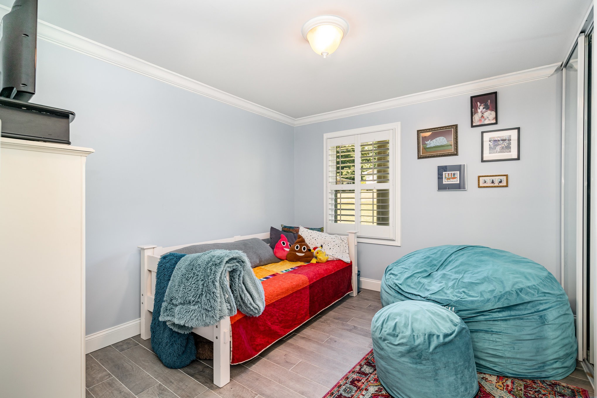 240 Green Harbor Road Old Hickory, TN 37138 - Photo 27 of 30 a living room with furniture and a window