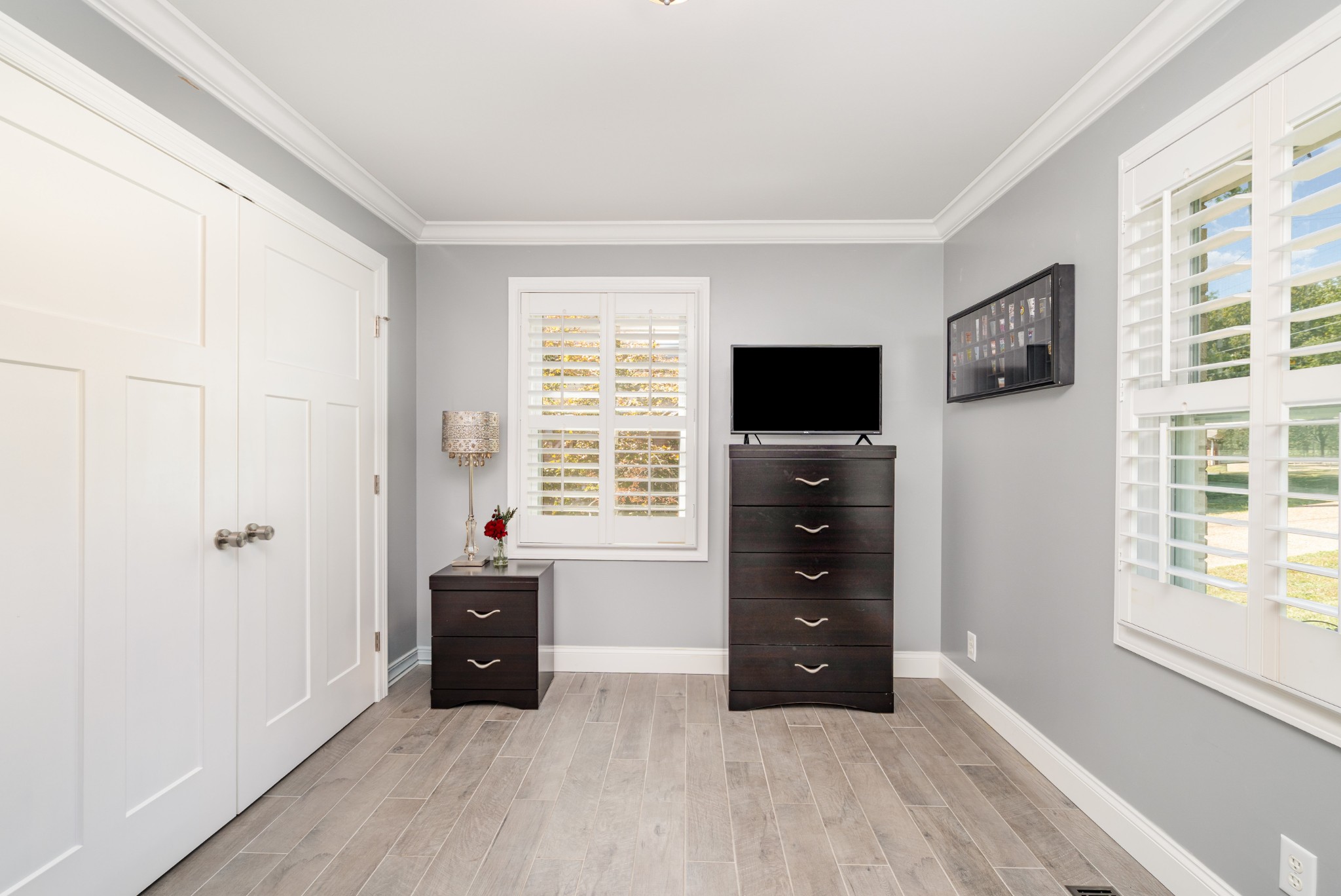 240 Green Harbor Road Old Hickory, TN 37138 - Photo 29 of 30 a living room with furniture and a flat screen tv