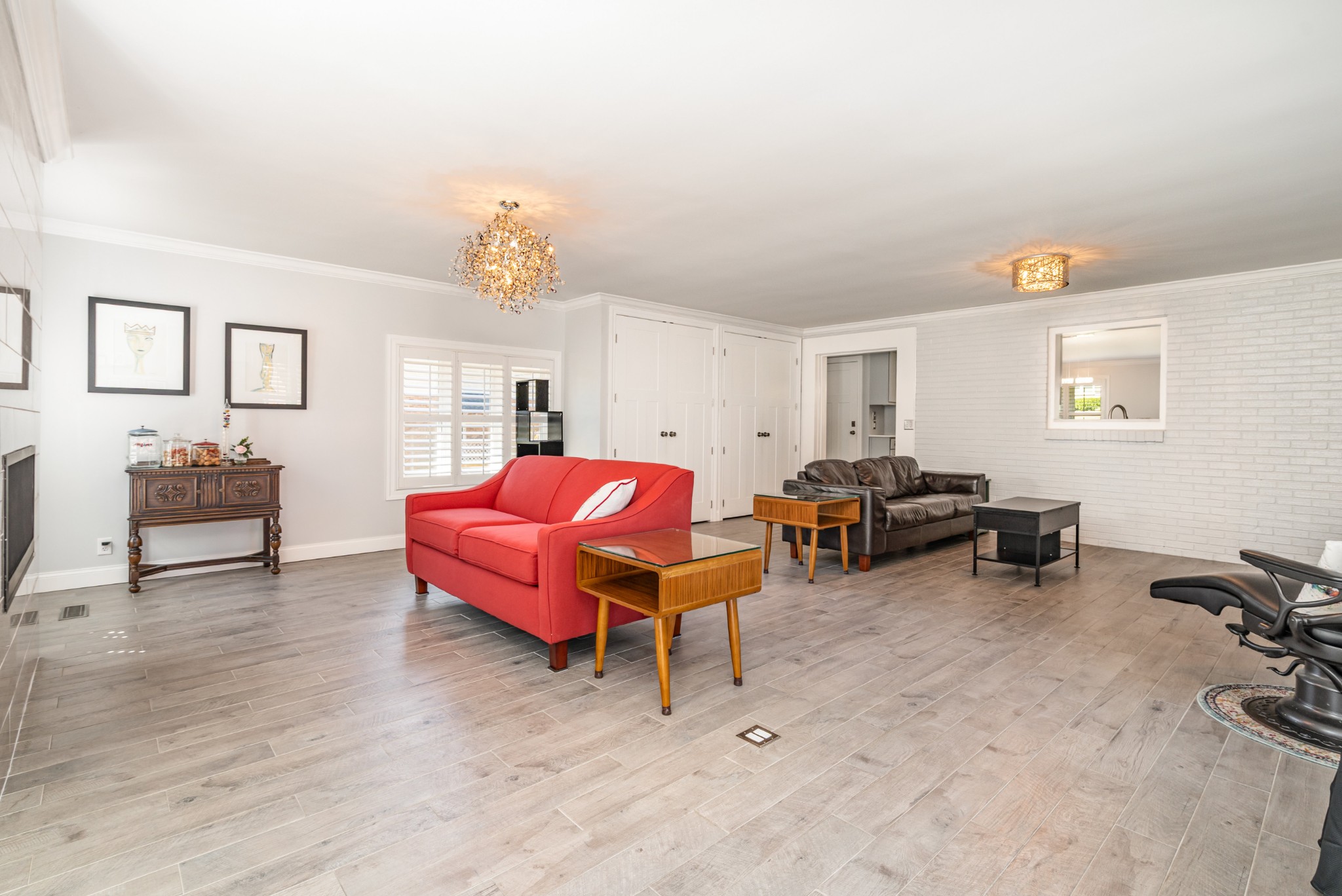 240 Green Harbor Road Old Hickory, TN 37138 - Photo 9 of 30 a living room with furniture and a gym machine